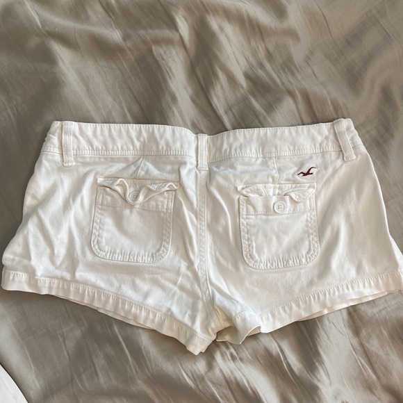 Hollister Shorts - Picture 3 of 5
